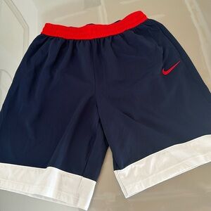 Men’s Nike XL short